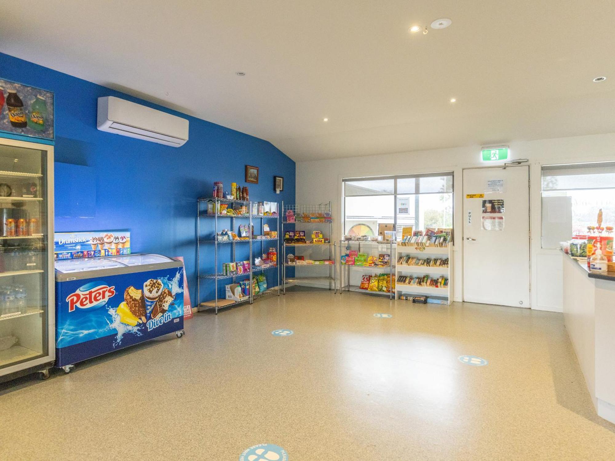 Nrma Warrnambool Riverside Holiday Park Luaran gambar